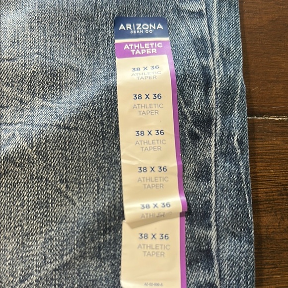 Arizona Jean Company Men's Blue Jeans - Picture 7 of 7